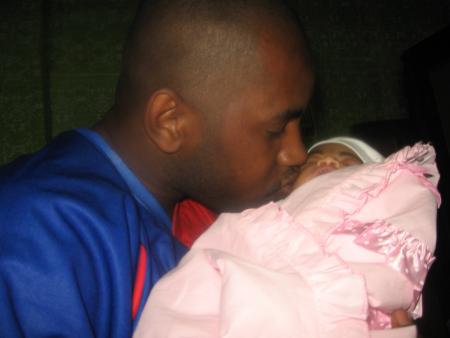 Fier de ce que je suis et ce que je vaux, que cette année 2007 apporte que du bonheur incha allah